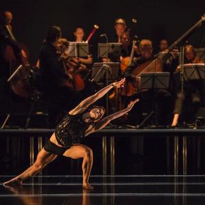 Natalie Allen with the Australian Chamber Orchestra. Photo: Peter Grieg.
